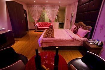Yuxi Hongyuan Star Hotel Экстерьер фото